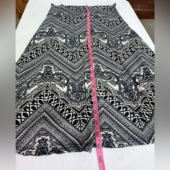 Thyme & Honey Black & White A Line Mini Skirt Size Medium - Picture 8 of 8